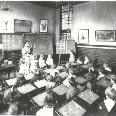 Little-Ealing-school-classroom-undated.jpg